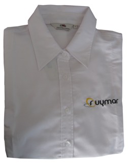 Ejemplo de camisa bordada