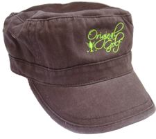 Ejemplo bordado en gorra proporcionada por el cliente